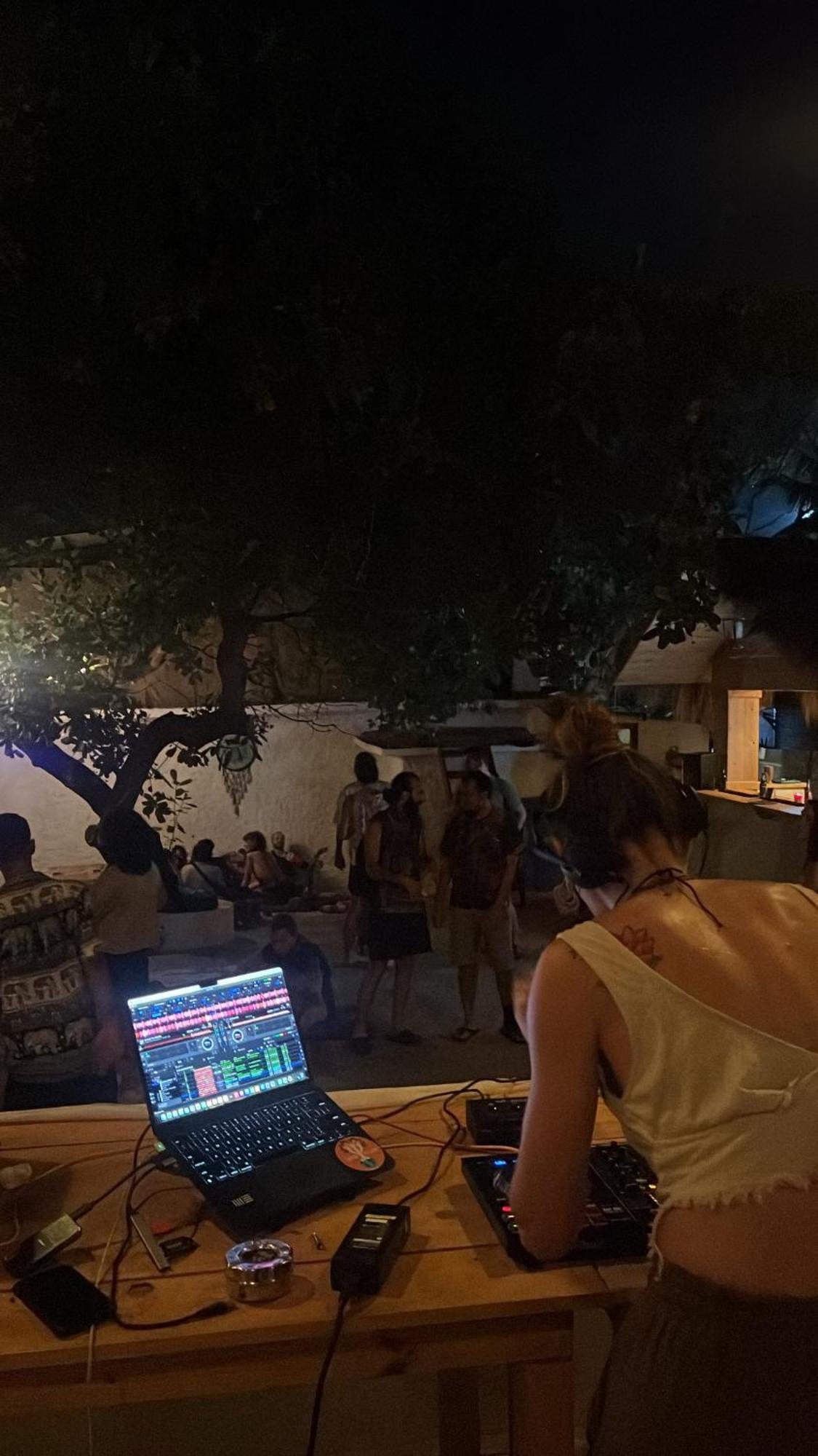 Hot - House Of Travellers, Vagator Hostel Bagian luar foto